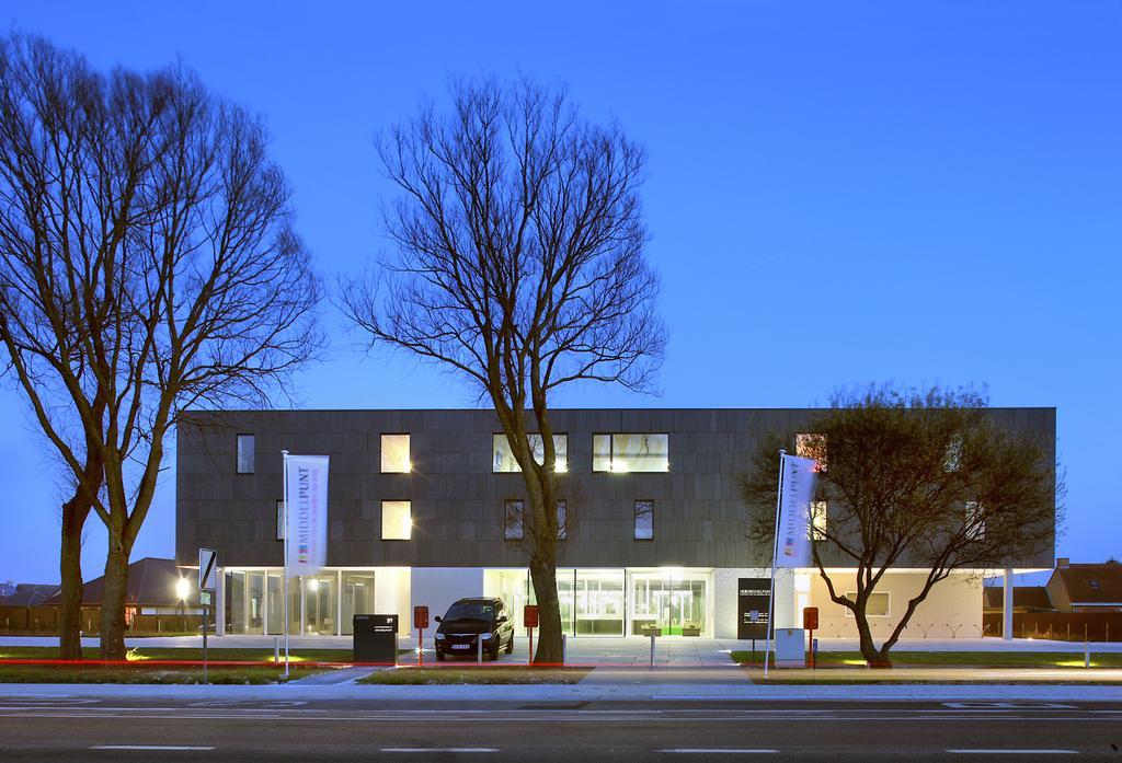 Hotel Middelpunt - Gratis Parking - Ontbijt Inbegrepen! Middelkerke Kültér fotó